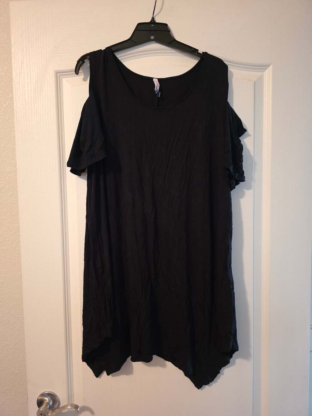 Super Liu Black Cold Shoulder Asymmetric Tunic Top Plus Size 2X